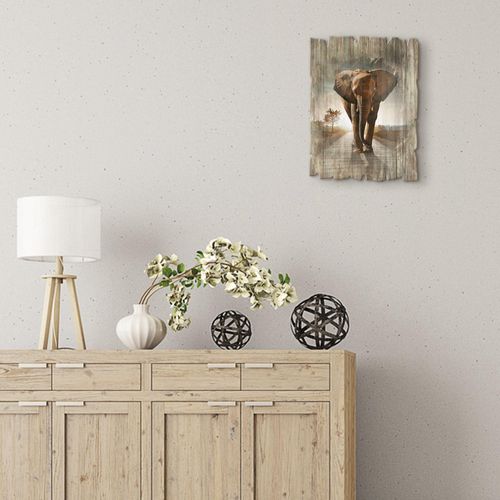 4062144361948 - Holzbild ARTLAND Ein Elefant läuft auf der Straße Bilder Gr B H 30 cm x 40 cm Holzbild Wildtiere Hochformat 1 St braun Bild Holzbild Holzbilder Bilder