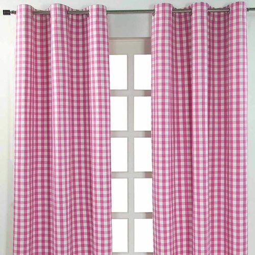 5055967415188 - HOMESCAPES Pink karierter Ösenvorhang im 2er Pack B 137 cm x L 117 cm - Pink Weiß