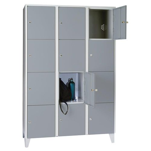 4250618250946 - 4er-Schließfachschrank München 3 Abteile lichtgrau silbergrau B 1200 mm mit Füßen 4250618250946 - 4er-Schließfachschrank München 3 Abteile lichtgrau silbergrau B 1200 mm mit Füßen