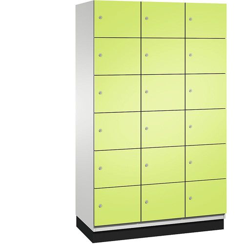 4059369472573 - CAMBIO Schließfachschrank mit Stahlblech-Türen 18 Fächer Breite 1200 mm Korpus lichtgrau   Tür viridingrün