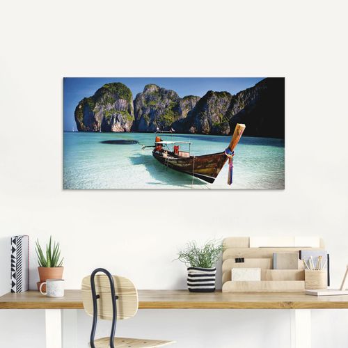 4055327046107 - Glasbild ARTLAND Maya Bay Koh Phi Leh Thailand Bilder Gr B H 125 cm x 50 cm Glasbild Boote & Schiffe 1 St blau Glasbilder in verschiedenen Größen