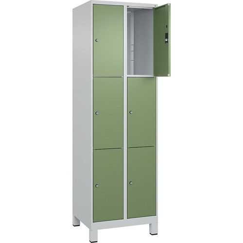 4066681693517 - 3er-Schließfachschrank Classic PLUS 2 Abteile lichtgrau resedagrün B 600 mm 6 Fächer mit Füßen C+P 4066681693517 - 3er-Schließfachschrank Classic PLUS 2 Abteile lichtgrau resedagrün B 600 mm 6 Fächer mit Füßen C+P
