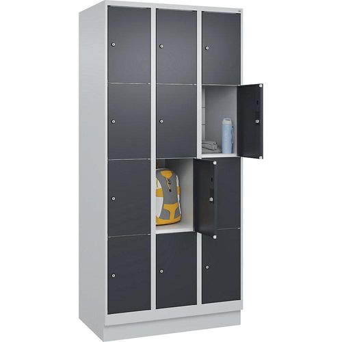 4066681684430 - 4er-Schließfachschrank Classic PLUS 3 Abteile lichtgrau   grau B 900 mm 12 Fächer mit Bodensockel