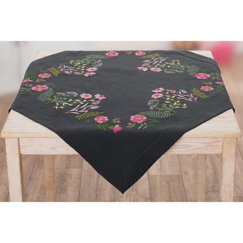 4022236390034 - Stickmitteldecke Pink Flowers