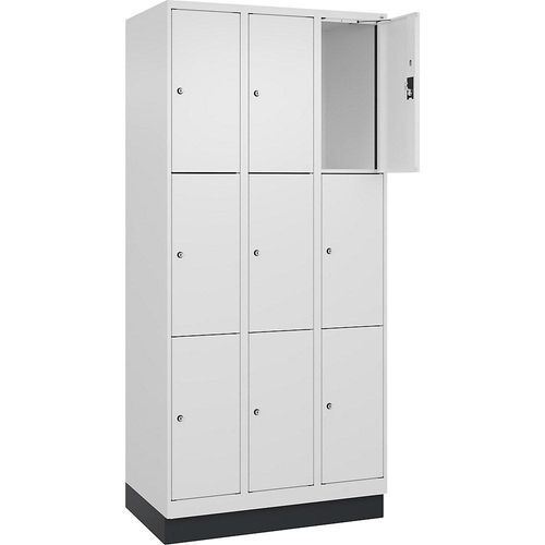 4068192025405 - 3er-Schließfachschrank Evolo PLUS 3 Abteile weiß B 900 mm 9 Fächer mit Bodensockel Zylinderschloss 4068192025405 - 3er-Schließfachschrank Evolo PLUS 3 Abteile weiß B 900 mm 9 Fächer mit Bodensockel Zylinderschloss