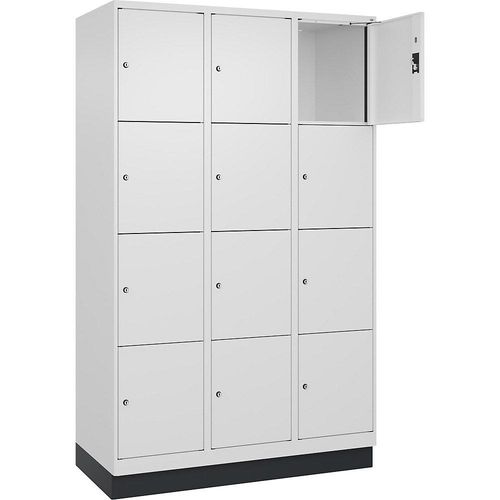 4068192026938 - 4er-Schließfachschrank Evolo PLUS 3 Abteile weiß B 1200 mm 12 Fächer mit Bodensockel Zylinderschloss 4068192026938 - 4er-Schließfachschrank Evolo PLUS 3 Abteile weiß B 1200 mm 12 Fächer mit Bodensockel Zylinderschloss