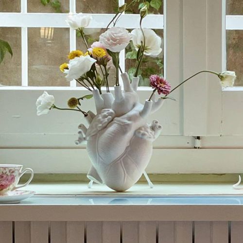 8008215099200 - SELETTI Vase Love in Bloom weiß Herzform Porzellan