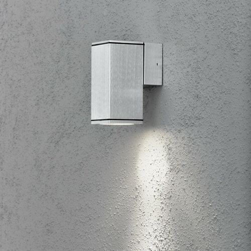 7318307908312 - Konstsmide Monza Moderne quadratische Wandleuchte aus eloxiertem Aluminium für den Außenbereich GU10 IP44