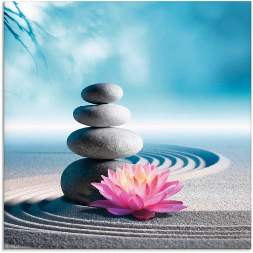 4058661450494 - Glasbild ARTLAND Sand Lilie und Spa-Steine in Zen-Garten Bilder Gr B H 50 cm x 50 cm Glasbild Zen 1 St blau Glasbilder in verschiedenen Größen