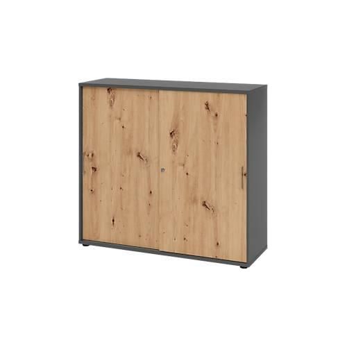 4032062304556 - Schiebetürschrank Breno abschließbar Spanplatte melaminharzbeschichtet B 1200 x T 400 x H 1100 mm 3 Ordnerhöhen Graphit Asteiche 4032062304556 - Schiebetürschrank Breno abschließbar Spanplatte melaminharzbeschichtet B 1200 x T 400 x H 1100 mm 3 Ordnerhöhen Graphit Asteiche