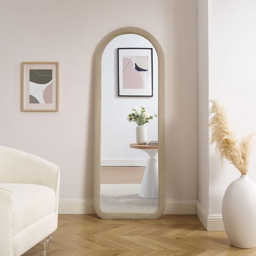 4251744817393 - Ganzkörperspiegel SALESFEVER Bristol Spiegel Höhe 160 cm beige (champagner) B60cm H160cm T3cm MDF Polyester Spiegelglas Spiegel Rahmen abgerundet aus Kunstfell 4251744817393 - Ganzkörperspiegel SALESFEVER Bristol Spiegel Höhe 160 cm beige (champagner) B60cm H160cm T3cm MDF Polyester Spiegelglas Spiegel Rahmen abgerundet aus Kunstfell