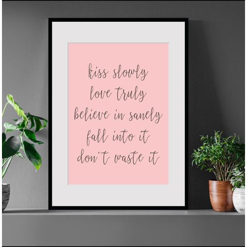 4049009896081 - Bild QUEENCE kiss slowly Bilder Gr B H 30 cm x 40 cm Wandbild Sprüche & Texte Hochformat schwarz (schwarz rosa) Kunstdrucke Spruch gerahmt