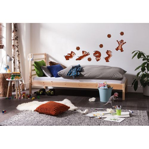 4036834140717 - Wandtattoo KOMAR Chip n Dale Hazelnut Hunt braun Disney Wandtattoos 50 x 70 cm (Breite x Höhe) - Kinderzimmer Wandsticker
