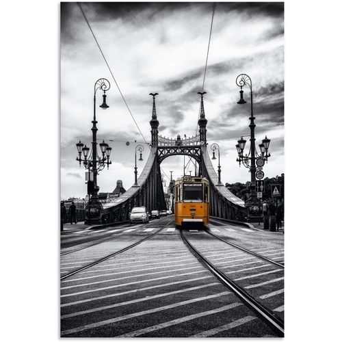 4062144749357 - Wandbild ARTLAND Budapest Freiheitsbrücke Straßenbahn Bilder Gr B H 60 cm x 90 cm Alu-Dibond-Druck Zugbilder Hochformat 1 St schwarz Kunstdrucke als Alubild Leinwandbild Wandaufkleber oder Poster in versch Größen