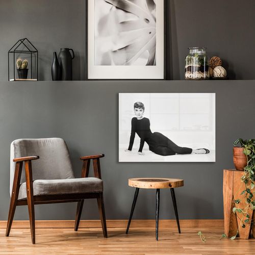 4067437105155 - Acrylglasbild QUEENCE Audrey grau Bilder B H T 90cm x 60cm x 04cm Schwarz-Weiß-Stars-Frau Querformat Acrylglas Fine Art-Print in Galeriequalität B90cm H60cm T04cm 4067437105155 - Acrylglasbild QUEENCE Audrey grau Bilder B H T 90cm x 60cm x 04cm Schwarz-Weiß-Stars-Frau Querformat Acrylglas Fine Art-Print in Galeriequalität B90cm H60cm T04cm
