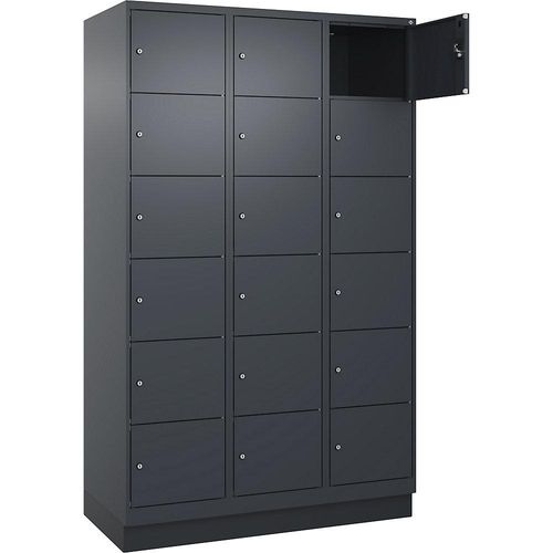 4068192027430 - 6er-Schließfachschrank Evolo PLUS 3 Abteile grau B 1200 mm 18 Fächer mit Bodensockel Zylinderschloss kaiserkraft
