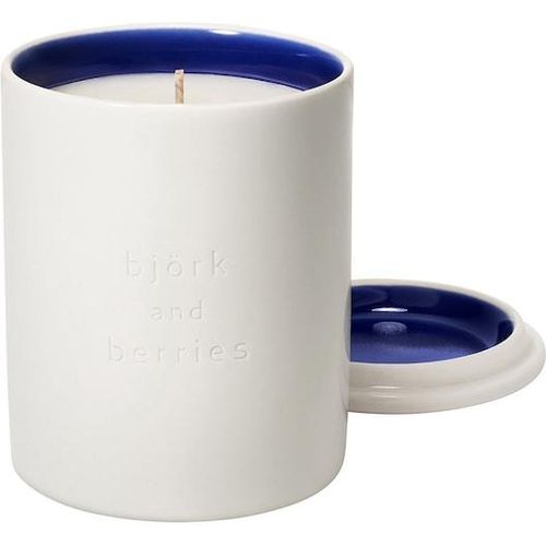 7350032800400 - Bjoerk-Berries Collection MidvinternattScented Candle 240 g (27083 €   1 kg)