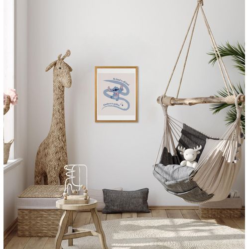 4055065196423 - Bild KOMAR Stitch Kindness beige (farbe bild(er) pastell) B30cm H40cm Papier Holz Bilder Wandbild zur Dekoration im Kinderzimmer - ohne Rahmen 4055065196423 - Bild KOMAR Stitch Kindness beige (farbe bild(er) pastell) B30cm H40cm Papier Holz Bilder Wandbild zur Dekoration im Kinderzimmer - ohne Rahmen