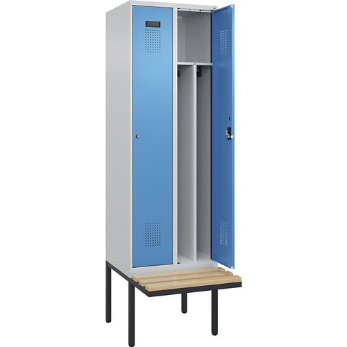 4068192263128 - Schwarz-Weiß-Spind Evolo PLUS Sitzbank schmal 2 Abteile Trennwand verkürzt lichtgrau   lichtblau B 600 mm Zylinderschloss mit auskragender Sitzbank Buche kaiserkraft