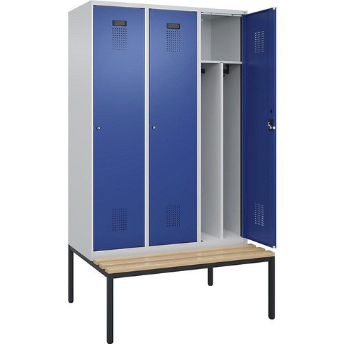 4068192261933 - Schwarz-Weiß-Spind Evolo PLUS Sitzbank schmal 3 Abteile Trennwand verkürzt lichtgrau   enzianblau B 1200 mm Zylinderschloss mit untergebauter Sitzbank Buche kaiserkraft