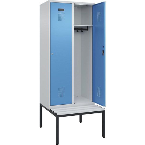 4068192389200 - Spind Evolo PLUS Sitzbank 2 Abteile lichtgrau lichtblau B 800 mm Zylinderschloss mit untergebauter Sitzbank Kunststoff kaiserkraft 4068192389200 - Spind Evolo PLUS Sitzbank 2 Abteile lichtgrau lichtblau B 800 mm Zylinderschloss mit untergebauter Sitzbank Kunststoff kaiserkraft