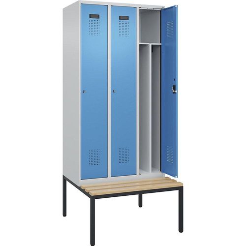 4068192263227 - Schwarz-Weiß-Spind Evolo PLUS Sitzbank schmal 3 Abteile Trennwand verkürzt lichtgrau lichtblau B 900 mm Zylinderschloss mit untergebauter Sitzbank Buche kaiserkraft 4068192263227 - Schwarz-Weiß-Spind Evolo PLUS Sitzbank schmal 3 Abteile Trennwand verkürzt lichtgrau lichtblau B 900 mm Zylinderschloss mit untergebauter Sitzbank Buche kaiserkraft