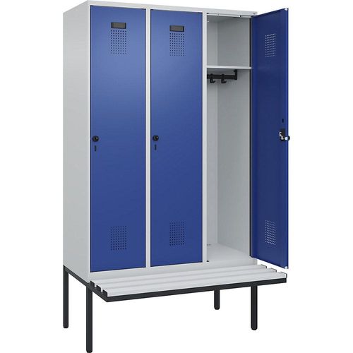 4068192357360 - Spind Evolo PLUS Sitzbank 3 Abteile lichtgrau enzianblau B 1200 mm Sicherheits-Drehriegel mit auskragender Sitzbank Kunststoff kaiserkraft 4068192357360 - Spind Evolo PLUS Sitzbank 3 Abteile lichtgrau enzianblau B 1200 mm Sicherheits-Drehriegel mit auskragender Sitzbank Kunststoff kaiserkraft