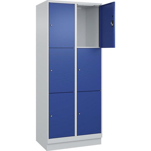 4068192023913 - 3er-Schließfachschrank Evolo PLUS 2 Abteile lichtgrau enzianblau B 800 mm 6 Fächer mit Bodensockel Zylinderschloss kaiserkraft 4068192023913 - 3er-Schließfachschrank Evolo PLUS 2 Abteile lichtgrau enzianblau B 800 mm 6 Fächer mit Bodensockel Zylinderschloss kaiserkraft