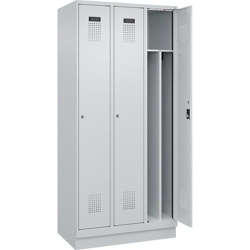 4067521993750 - Schwarz-Weiß-Spind Evolo PLUS schmal 3 Abteile Trennwand verkürzt lichtgrau B 900 mm mit Bodensockel Zylinderschloss kaiserkraft 4067521993750 - Schwarz-Weiß-Spind Evolo PLUS schmal 3 Abteile Trennwand verkürzt lichtgrau B 900 mm mit Bodensockel Zylinderschloss kaiserkraft