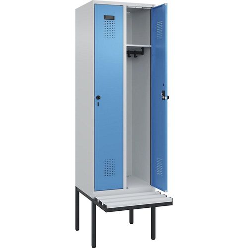 4068192358381 - Spind Evolo PLUS Sitzbank 2 Abteile lichtgrau   lichtblau B 600 mm Sicherheits-Drehriegel mit auskragender Sitzbank Kunststoff kaiserkraft