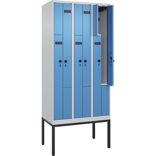 4068192929505 - Z-Spind Evolo PLUS 3 Abteile lichtgrau lichtblau B 900 mm 6 Fächer mit schmalen Füßen Sicherheits-Drehriegel kaiserkraft 4068192929505 - Z-Spind Evolo PLUS 3 Abteile lichtgrau lichtblau B 900 mm 6 Fächer mit schmalen Füßen Sicherheits-Drehriegel kaiserkraft