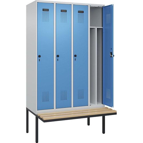 4068192157397 - Schwarz-Weiß-Spind Evolo PLUS Sitzbank schmal 4 Abteile Trennwand verkürzt lichtgrau   lichtblau B 1200 mm Sicherheits-Drehriegel mit auskragender Sitzbank Buche kaiserkraft