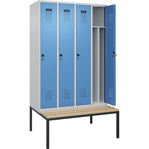 4068192157465 - Schwarz-Weiß-Spind Evolo PLUS Sitzbank schmal 4 Abteile Trennwand verkürzt lichtgrau   lichtblau B 1200 mm Sicherheits-Drehriegel mit untergebauter Sitzbank Buche kaiserkraft 4068192157465 - Schwarz-Weiß-Spind Evolo PLUS Sitzbank schmal 4 Abteile Trennwand verkürzt lichtgrau   lichtblau B 1200 mm Sicherheits-Drehriegel mit untergebauter Sitzbank Buche kaiserkraft