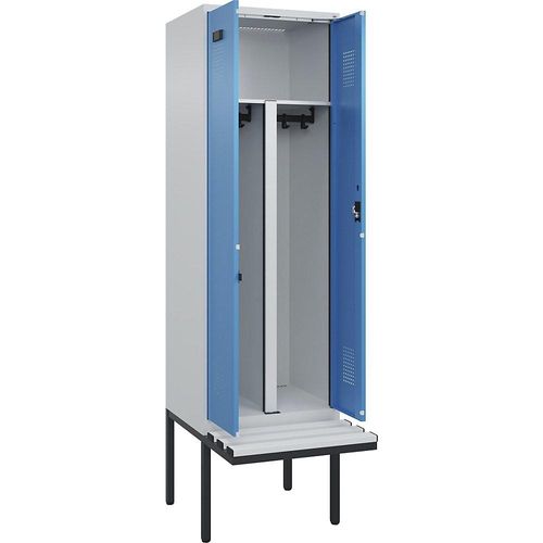 4068192389910 - Schwarz-Weiß-Spind Evolo PLUS Sitzbank 2 Abteile Trennwand verkürzt lichtgrau   lichtblau B 600 mm Zylinderschloss mit auskragender Sitzbank Kunststoff kaiserkraft