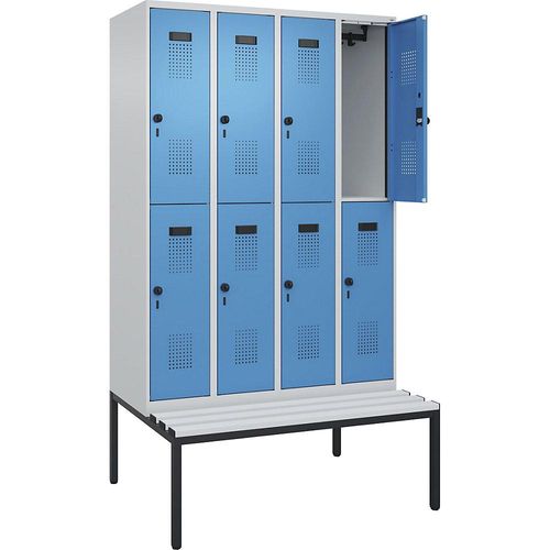 4068192358206 - Doppelstock-Spind Evolo PLUS Sitzbank 4 Abteile lichtgrau   lichtblau B 1200 mm Sicherheits-Drehriegel mit untergebauter Sitzbank Kunststoff kaiserkraft