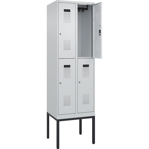 4068192282358 - Doppelstock-Spind Evolo PLUS 2 Abteile lichtgrau B 600 mm mit schmalen Füßen Zylinderschloss C+P