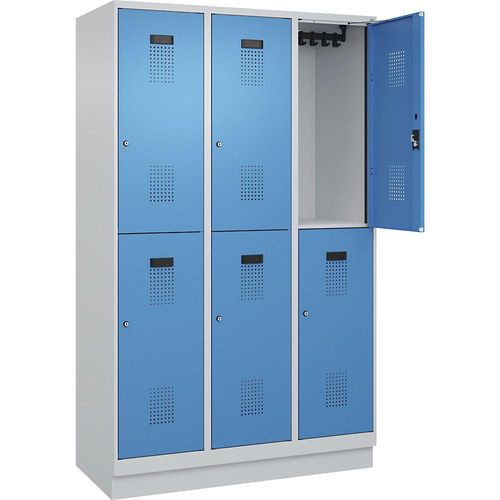 4067521976029 - Doppelstock-Spind Evolo PLUS 3 Abteile lichtgrau   lichtblau B 1200 mm mit Bodensockel Zylinderschloss