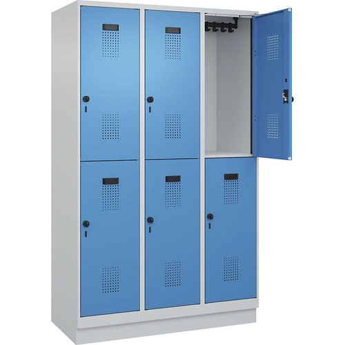 4067521933886 - Doppelstock-Spind Evolo PLUS 3 Abteile lichtgrau   lichtblau B 1200 mm mit Bodensockel Drehriegel