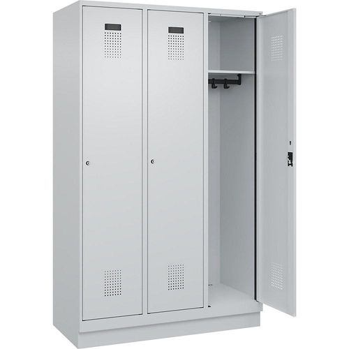 4067521993842 - Spind Evolo PLUS 3 Abteile lichtgrau B 1200 mm mit Bodensockel Zylinderschloss