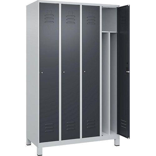 4066681614482 - Schwarz-Weiß-Spind Classic PLUS schmal 4 Abteile Trennwand verkürzt lichtgrau grau B 1200 mm mit Füßen Zylinderschloss Trennwand mittig C+P 4066681614482 - Schwarz-Weiß-Spind Classic PLUS schmal 4 Abteile Trennwand verkürzt lichtgrau grau B 1200 mm mit Füßen Zylinderschloss Trennwand mittig C+P