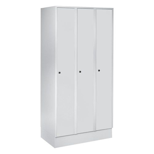 4250618209739 - Garderobenschrank mit Sockel HxBxT 1800 x 900 x 500 mm 3 Abteile lichtgrau