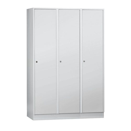 4250618210537 - Garderobenschrank mit Sockel HxBxT 1800 x 1200 x 500 mm 3 Abteile lichtgrau 4250618210537 - Garderobenschrank mit Sockel HxBxT 1800 x 1200 x 500 mm 3 Abteile lichtgrau