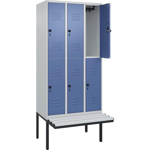 4066681800854 - Doppelstock-Spind Classic PLUS Sitzbank 3 Abteile lichtgrau fernblau B 900 mm Sicherheits-Drehriegel auskragend Kunststoff C+P 4066681800854 - Doppelstock-Spind Classic PLUS Sitzbank 3 Abteile lichtgrau fernblau B 900 mm Sicherheits-Drehriegel auskragend Kunststoff C+P