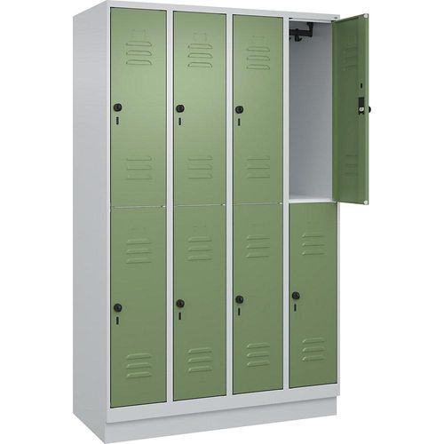 4066681668515 - Doppelstock-Spind Classic PLUS 4 Abteile lichtgrau   resedagrün HxB 1950 x 1200 mm mit Bodensockel Drehriegel C+P