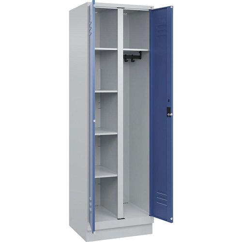 4067521054840 - Putzmittelspind Classic PLUS 1 Abteil Trennwand mittig lichtgrau   fernblau B 600 mm mit Bodensockel Zylinderschloss C+P