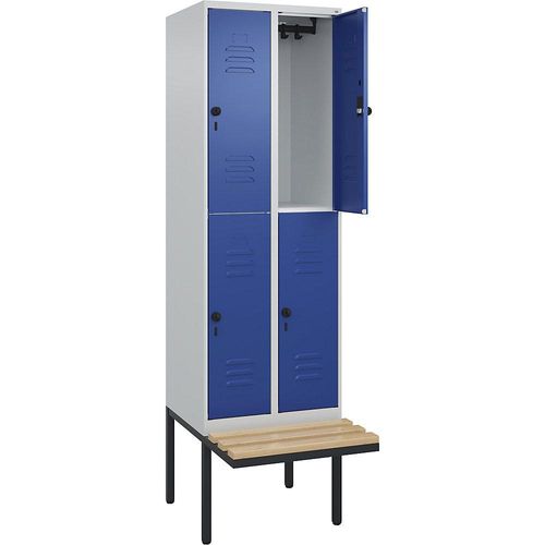 4066681746961 - Doppelstock-Spind Classic PLUS Sitzbank 2 Abteile lichtgrau enzianblau B 600 mm Sicherheits-Drehriegel auskragend Buche-Hartholz C+P 4066681746961 - Doppelstock-Spind Classic PLUS Sitzbank 2 Abteile lichtgrau enzianblau B 600 mm Sicherheits-Drehriegel auskragend Buche-Hartholz C+P