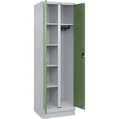 4067521054857 - Putzmittelspind Classic PLUS 1 Abteil Trennwand mittig lichtgrau   resedagrün B 600 mm mit Bodensockel Zylinderschloss C+P