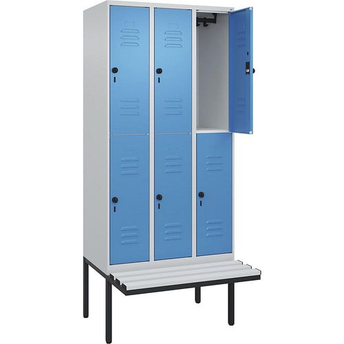 4066681800847 - Doppelstock-Spind Classic PLUS Sitzbank 3 Abteile lichtgrau   lichtblau B 900 mm Sicherheits-Drehriegel auskragend Kunststoff C+P