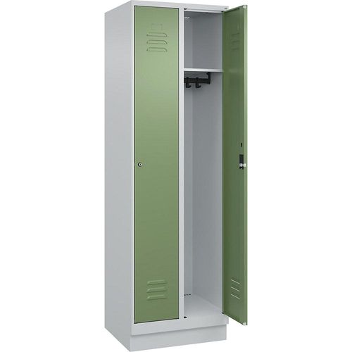 4066681653009 - Spind Classic PLUS 2 Abteile lichtgrau   resedagrün B 600 mm mit Bodensockel Zylinderschloss