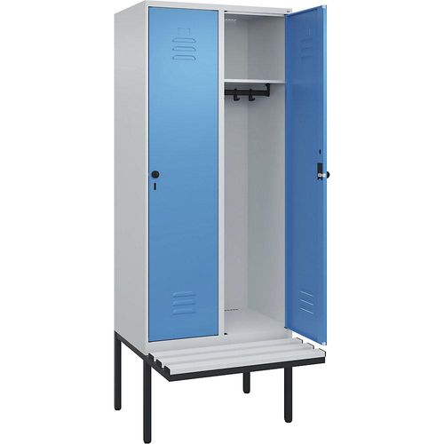 4066681786431 - Spind Classic PLUS Sitzbank 2 Abteile lichtgrau   lichtblau B 800 mm Sicherheits-Drehriegel auskragend Kunststoff C+P